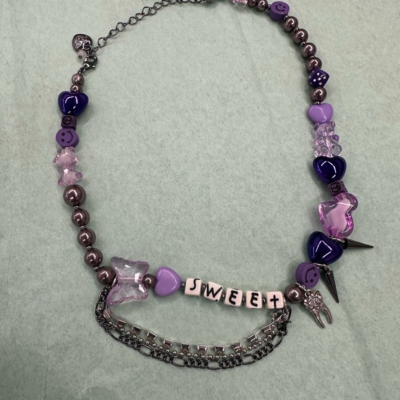 🌀🦷BETSEY JOHNSON FAUX STONE SWEET TOOTH COLLAR NECKLACE - NWT - Picture 2 of 3